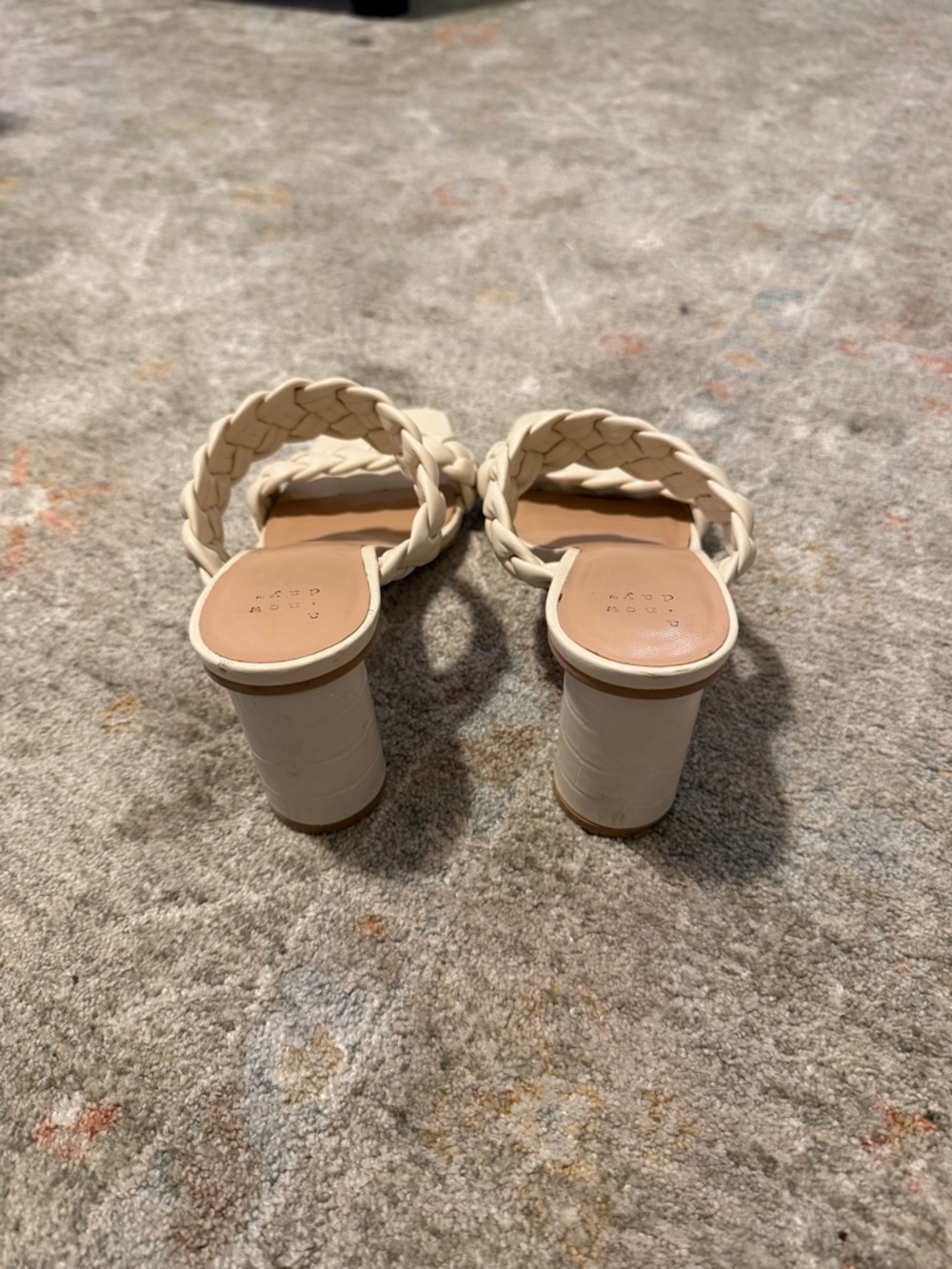 Heels - Picture 2 of 3